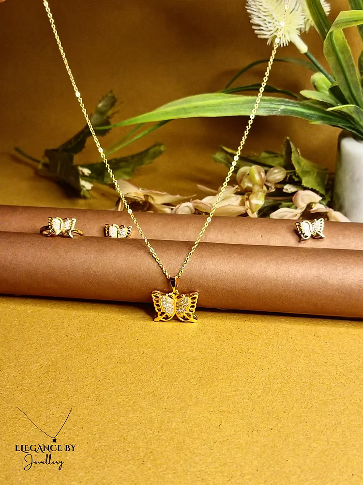 Butterfly Luxe Jewelry Set – Necklace, Earrings & Ring